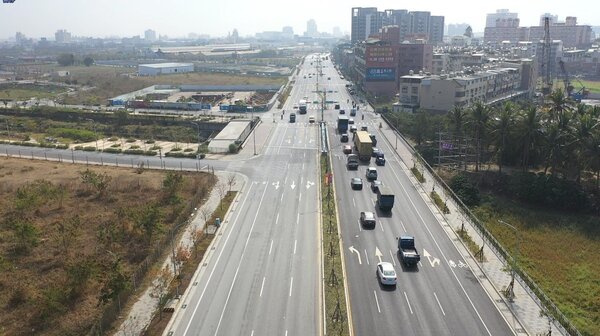 台南市地政局永康新設鹽行國中區段徵收土地標脫1筆，標售總金額為1億926 萬餘元標脫，溢價率 8%。圖／地政局提供