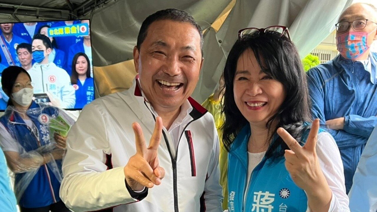 ▼立委李貴敏（右）批次長李俊俋，漠視青年工作地點，要北市工作青年到嘉義買房。（圖／翻攝自李貴敏臉書）