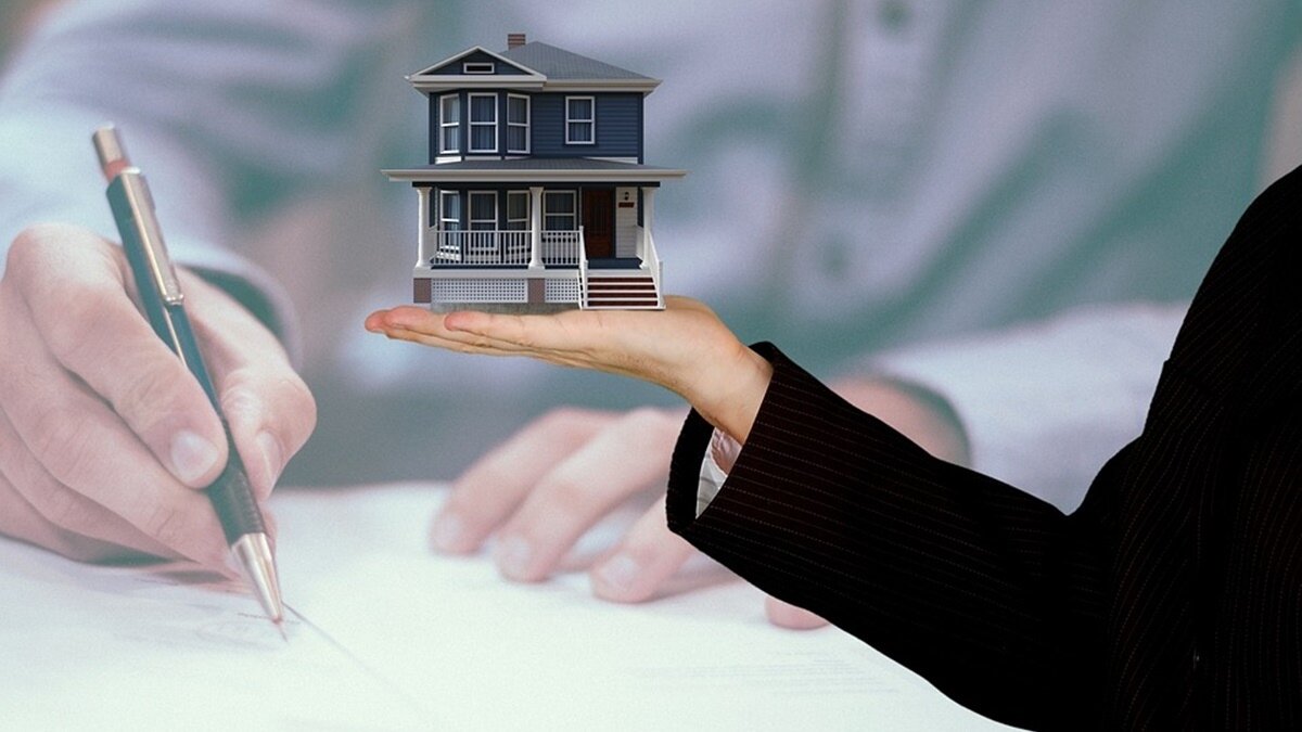 ▼原PO想和兄弟姊妹一起買房給父母住，但不知該一起登記，還是單獨登記在某人名下較好？（示意圖／取自<a href="https://pixabay.com/photos/house-property-real-estate-mortgage-5902665/"><span style="color:#000000;">pixabay</span></a>）