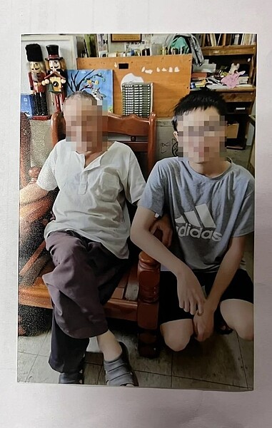 指控5億高中生繼承是「不當贈與」!賴家4子女曝順位 阿公一句話討不回 賴姓男高中生從父親(賴翁)繼承5億元房產。圖/律師提供