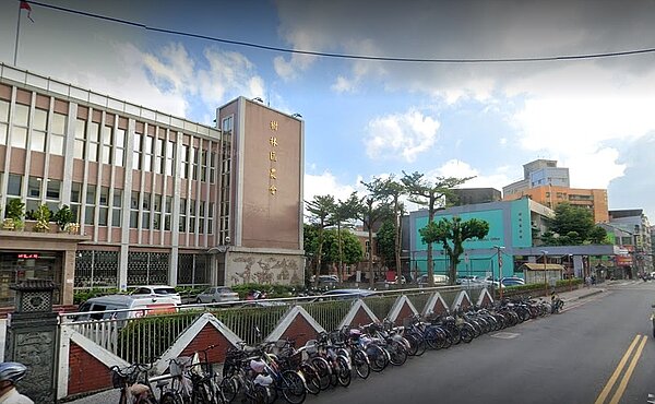 樹林行政園區公辦都更案確定由新北住都中心負責招商,將攜手樹林區公所、樹林區農會,未來打造一站式聯合辦公大樓。圖/google map