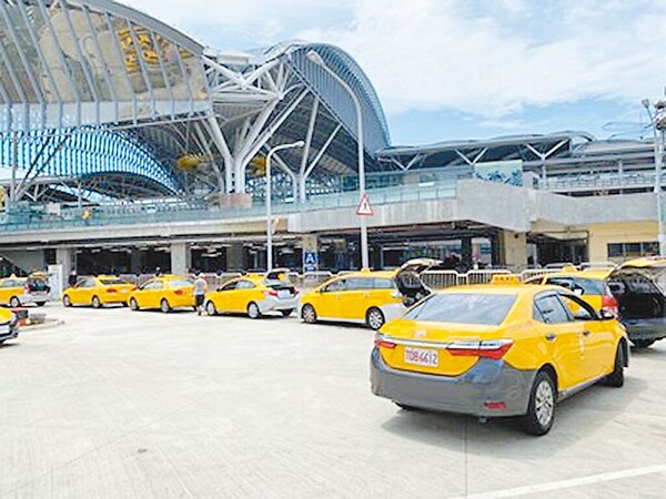 交通部公告計程車客運業須投保旅客責任險,每名乘客保額150萬,台中市約有4000輛計程車尚未投保。(台中市府提供/林欣儀台中傳真)