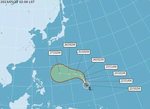 瑪娃颱風中心位置在鵝鑾鼻東南東方3300公里海面上，以每小時12公里速度，向北北西轉北進行。圖／取自氣象局網站
