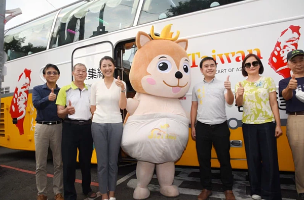 台灣好行集集線去年9月通車，今年7月將再新增日月潭溪頭、雙龍、瑞龍瀑布等3路線。圖／南投縣政府提供