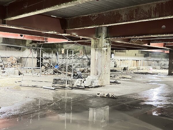 「豐采520」地下室不斷出現滲水狀況。圖/歐陽霆提供