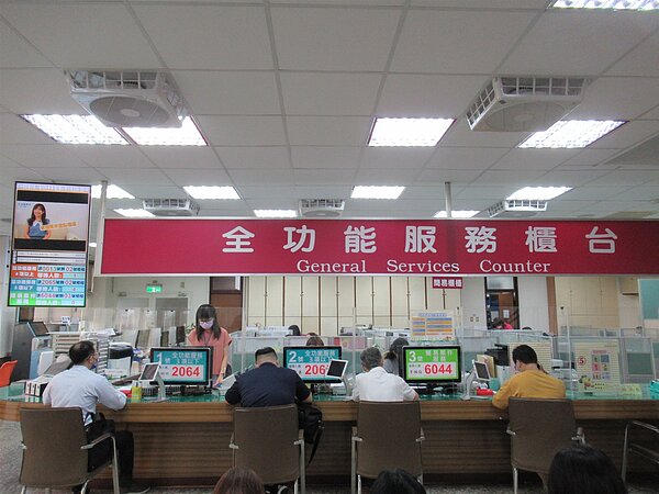 救助專戶必須申請才不會被強制執行抵稅。圖/台中市府提供