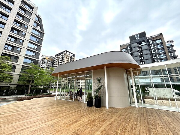 一堆父母買房給小孩 內湖「無印良品宅」價格好驚人 「深澤直人X VWI COFFEE HOUSE」66天限定快閃活動,搭配內湖五期新案。圖/好房網News記者蔡佩蓉攝影