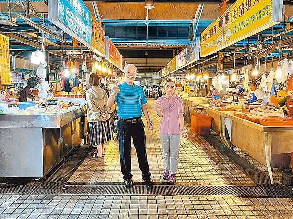 市場修繕與活化是高雄市長陳其邁的重要施政目標,他上任3年以來核定史上最高的4.3億元經費,推動轄管72處市場與攤集場改造與活化。(高市府經發局提供/洪浩軒高雄傳真)