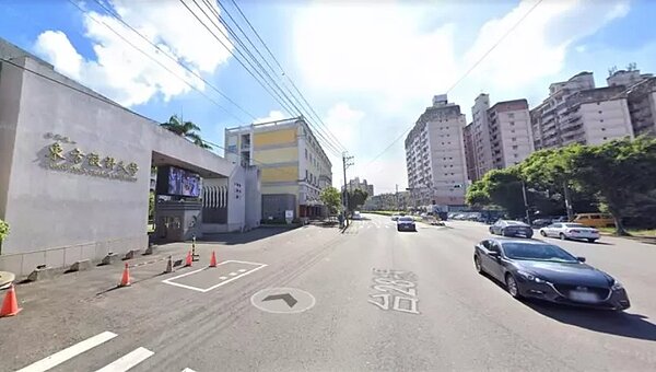 位於高雄市湖內區的東方設計大學，近期申請全面停招。圖／取自google map
