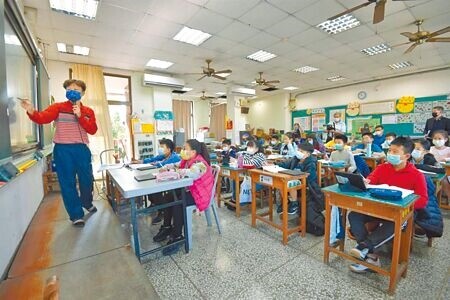 南投縣國小自2018年起不再進行併校,日前遭議員指出學校多導致經費分散的問題,要求縣府重新檢討是否重啟併校機制。(本報資料照片∕潘虹恩南投傳真)