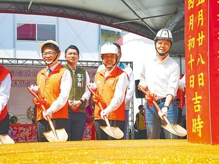 
國道1號五股交流道北入及北出匝道、國1林口交流道改善工程28日舉行動土典禮，總經費逾70億元，工程預計2027年完工。（黃敬文攝）
