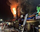 斗六西市場旁暗夜猛火　延燒8戶民宅