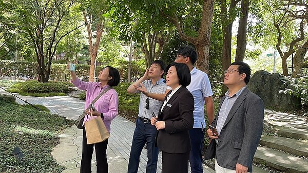 韓國首爾市政府綠色都市休閒局參訪「陶朱隱園」。圖/中華工程提供