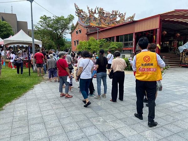 建民里簡妤年里長舉辦母親節園遊會活動。（圖／北投樂生活Ｘ有你有我）