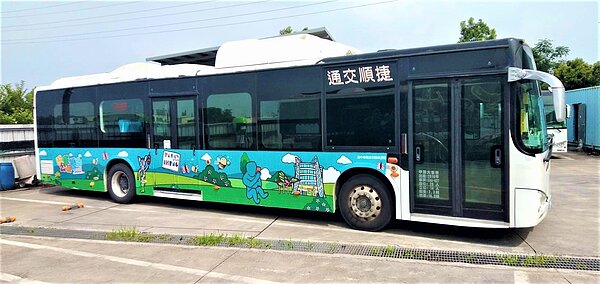 中市20輛彩繪公車上路。圖/中市府提供