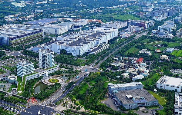台中房市該緊張了?2奈米廠高雄先行 網酸「煮熟的鴨子飛了」 中部科學園區。圖/中科管理局提供
