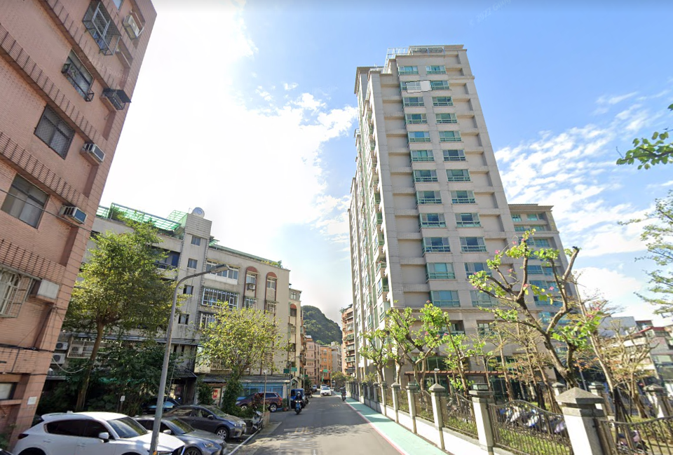 捷運麟光站街景。圖/翻攝自Google maps