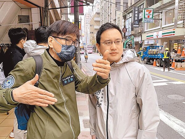 民進黨台北市議員「口譯哥」趙怡翔(右)表示,針對黨內近日來性騷案件頻傳,他提出3點期待,也希望黨中央能夠落實且徹底改善。(摘自趙怡翔臉書)