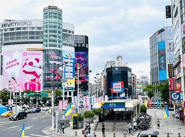 北市服務業從業人員近150萬人,現有公托收托時間卻無法符合需求。圖/聯合報資料照片