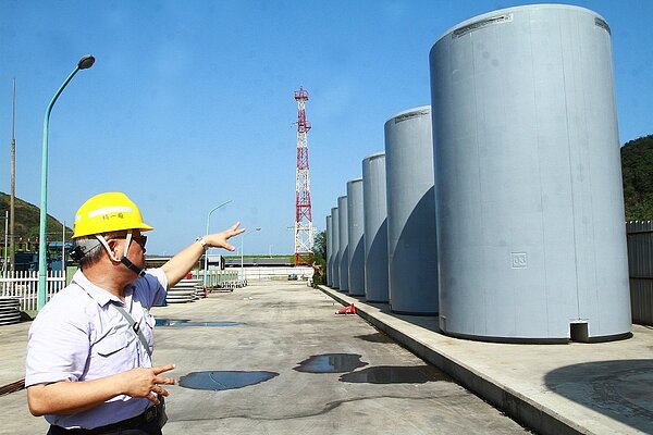 新北市府今年決定放行核一、核二乾貯設施計畫,就等台電重新送件。圖為核一廠核廢料乾式貯存系統。聯合報系資料照