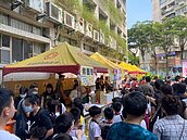 新民國小一年一度的園遊會來啦！