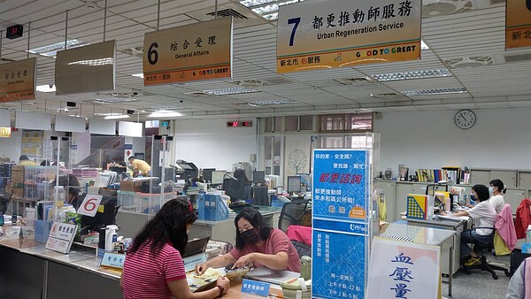 「都更諮詢專區」自於112年6月1日至永和、三重公所等2處服務市民大眾。圖/新北市政府提供