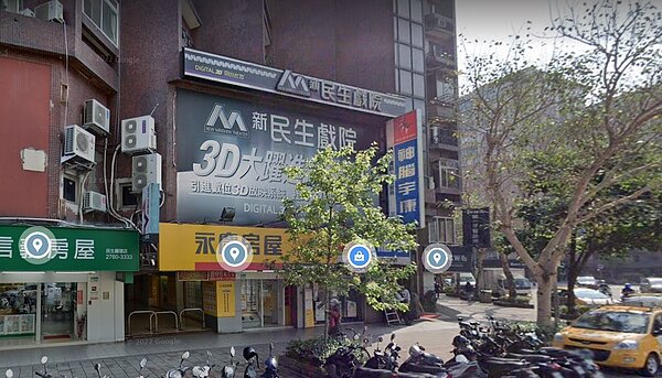 號稱最後一座社區型戲院的「新民生戲院」要掰了。圖/Google Maps