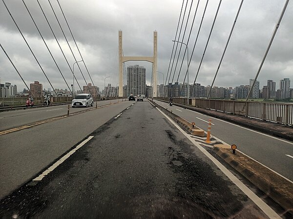 養工處將於6月8日夜間10時至翌日上午6時,辦理重陽橋方正銑鋪工程,屆時將封閉往台北方向自強路5段汽車匝道,請用路人提早改道行駛。圖/新北市政府提供