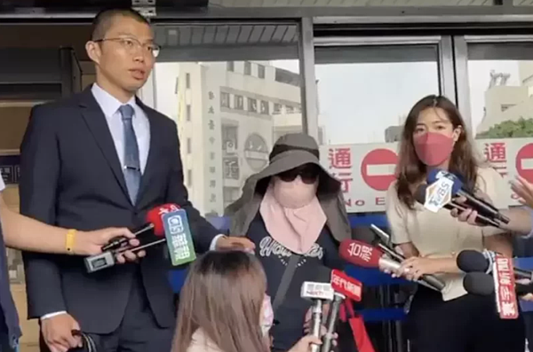 台中市五億高中生案今天由檢方向家屬說明鑑定報告內容,但賴母委任律師仍有意見,台中地檢署再發聲明釐清。記者陳宏睿/攝影