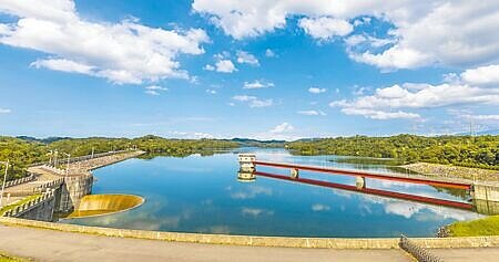 新竹縣寶二水庫呈滿水位,北水局評估旱象已解除,到6月底竹科用水無虞。(羅浚濱攝)