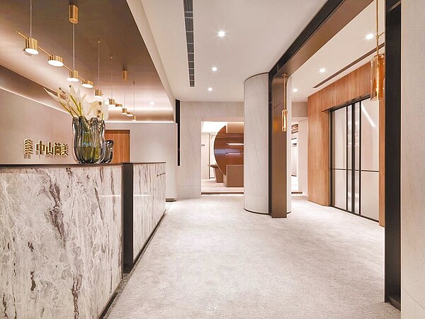 「中山簡美」橫掃國際各大設計獎項,被市場譽為北市最會得獎的指標小豪宅。(中山簡美提供)