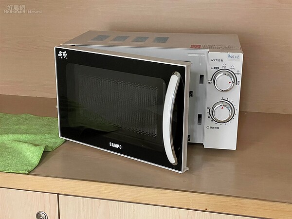 會爆炸!「這3種食物」絕對不能放進微波爐 微波爐。圖/好房網News資料照