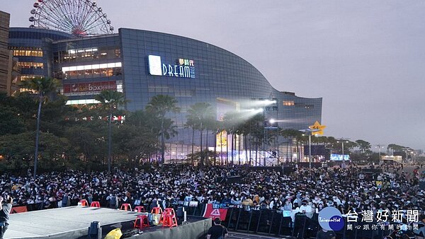 針對發展演唱會經濟，高市將嚴辦炒作哄抬旅宿房價及黃牛票。（圖／資料照）