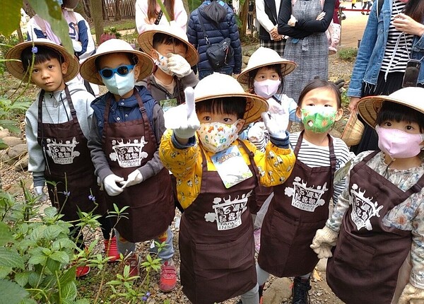 新竹市立動物園今年推出「動物們的夏日派對」四大主題課程，分別於7月11日至14日及7月25日至28日舉辦。圖／新竹市政府提供