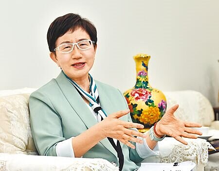 財政部長莊翠雲12日接受中時報系專訪,暢談各項財稅政策規畫方向。(顏謙隆攝)