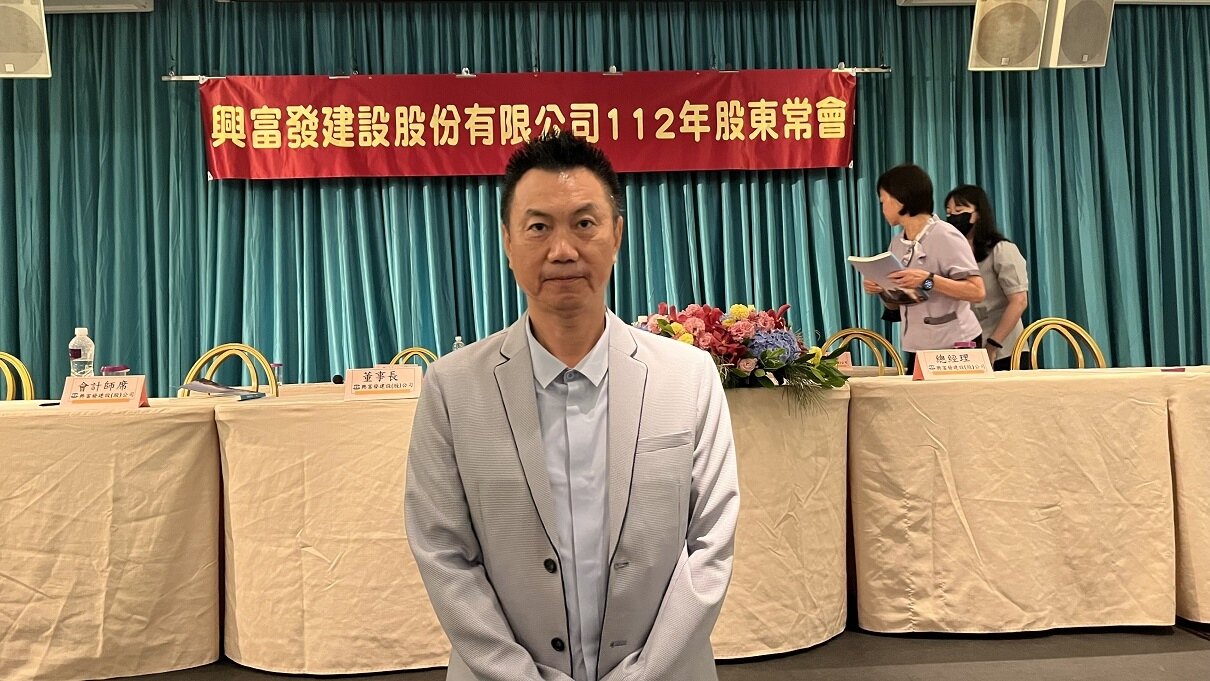 ▼興富發建設發言人廖昭雄對事件再次致歉,希望給個機會。(圖/<a href="https://house.ebc.net.tw/" data-cke-saved-href="https://house.ebc.net.tw/" target="_blank">EBC地產王</a>張琬聆攝)