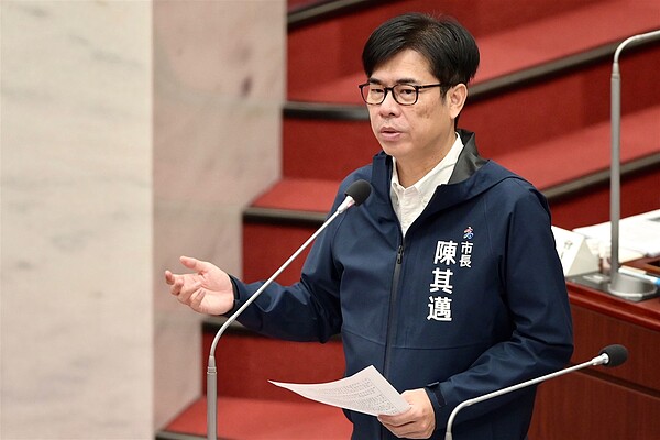 舊左營國中校地，陳其邁：與蓮池潭、周遭濕地公園整體規劃。圖／高雄市政府提供