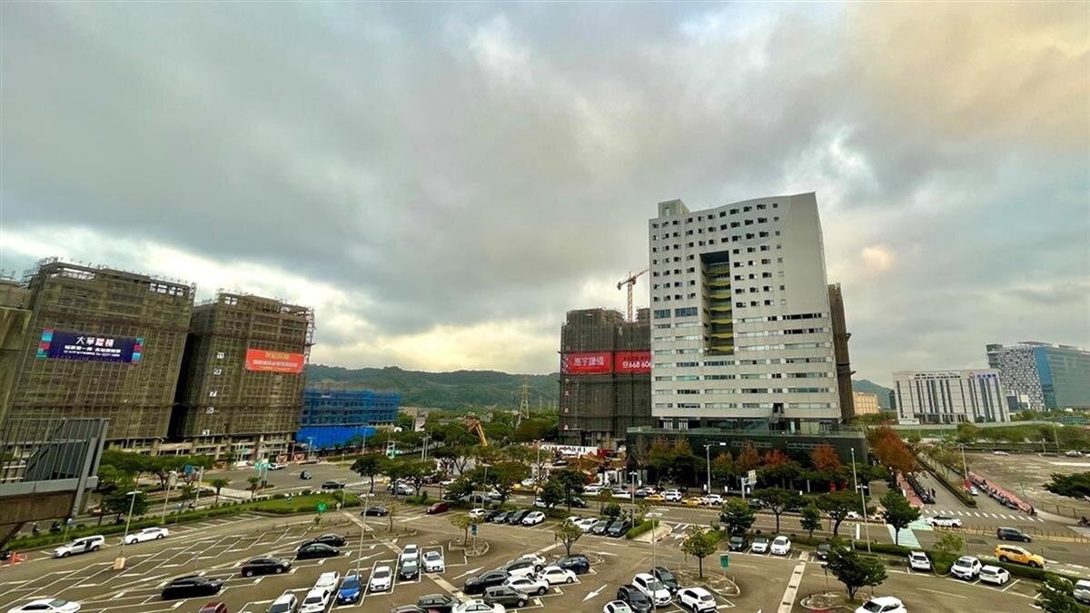 ▼專家透露,竹科工程師分紅減少的消息不多,有需求還是會出手,唯獨買房觀望期拉長。(示意圖/東森新聞)