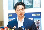 蔣查悠遊卡興櫃案　議員質疑前董座說詞