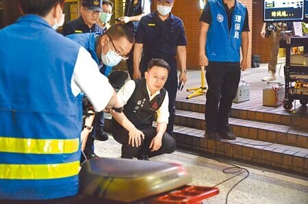 桃園「環警聯合稽查攔檢」頻率從每周3次增加到6次,時間也從22點延長至23點,取締成效為專案執行前的2.55倍。(蔡依珍攝)