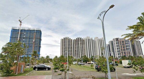 竹南、頭份房市熱區，不少買方都是竹科工程師，占比幾乎達5成；而竹南運動公園周邊有預售案單價開出4字頭，頗驚人。圖／google map