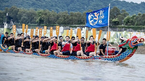 2023臺北國際龍舟錦標賽將於6月22日(四)至24日(六)起，為期三天端午連假，在基隆河大佳河濱公園舉辦。圖／台北市政府提供