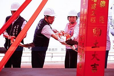 大雅區上楓、大楓活動中心增建工程開工動土,滿足地方使用需求。圖/台中市大雅區公所提供