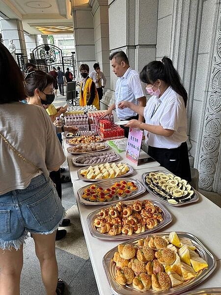 園頂社區母親節跳蚤市場