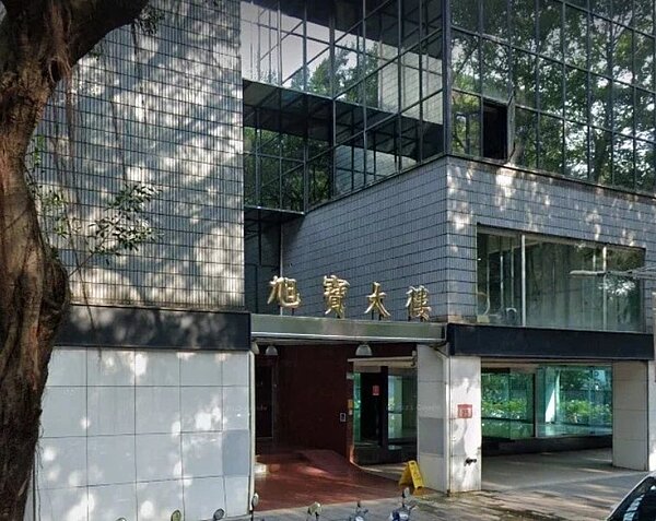 亞昕國際耕耘都更案有成,19日公告以5.5億元購入敦化南路店面,以及六個車位,建坪約240坪;亞昕國際表示,該都更案為「旭寶大樓」,賣方為參與都更的地主之一旭寶建設。圖/截自GOOGLE MAP