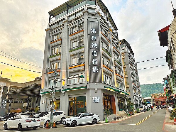 「集集鐵道行旅」位於集集火車站附近,曾淪為蚊子館,林志穎看好南投疫後商機危機入市,搶在暑假前開幕。圖/業者提供