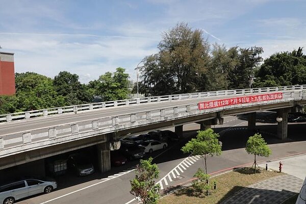 開元陸橋即將於112年7月4日起進行拆除作業。圖/南市府提供