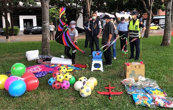 加強違規攤販取締。圖/建設局提供