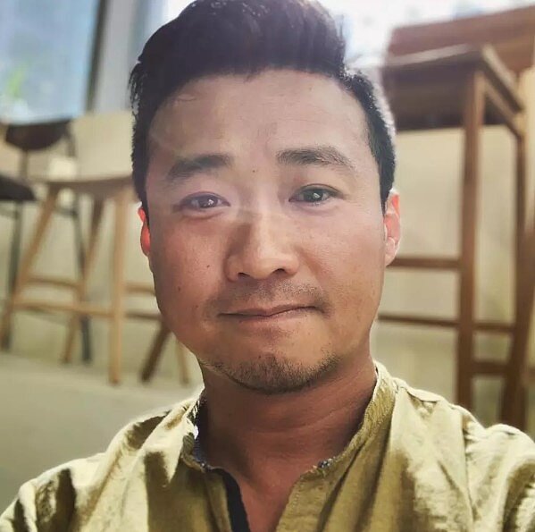 游智煒爆出租屋訊息只徵女室友。圖/摘自臉書