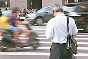 精神醫揭銀髮族「人生6大後悔」　想過快樂老年一定要做這件事